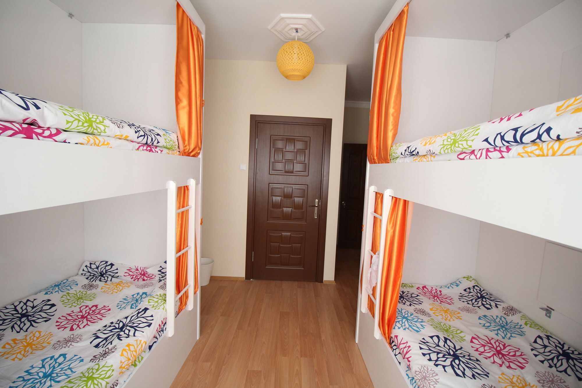 Hostel Deeps